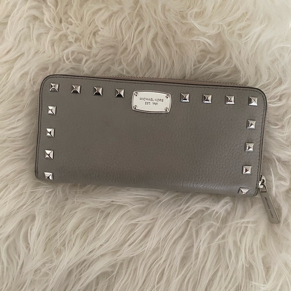 Michael Kors Silver Studded Wallet - Picture 1 of 5